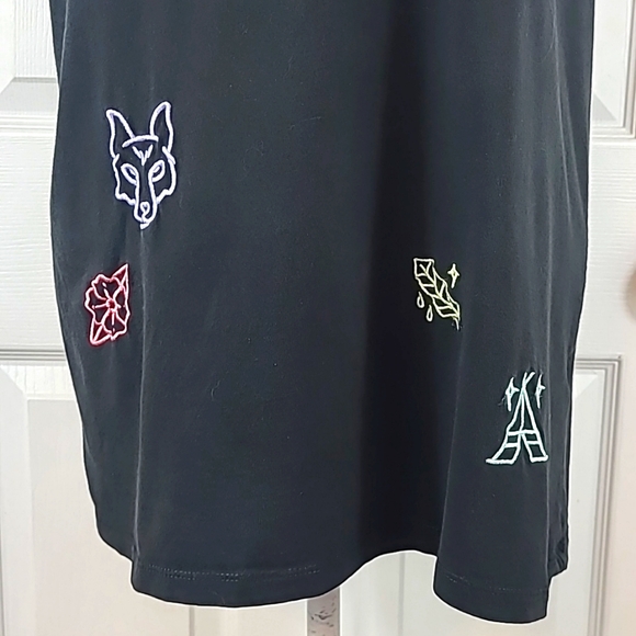 Pacsun Embroidered Tank Top - Picture 3 of 9